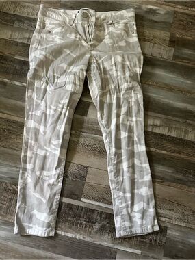 Democracy White & Tan Camo Cargo Pants